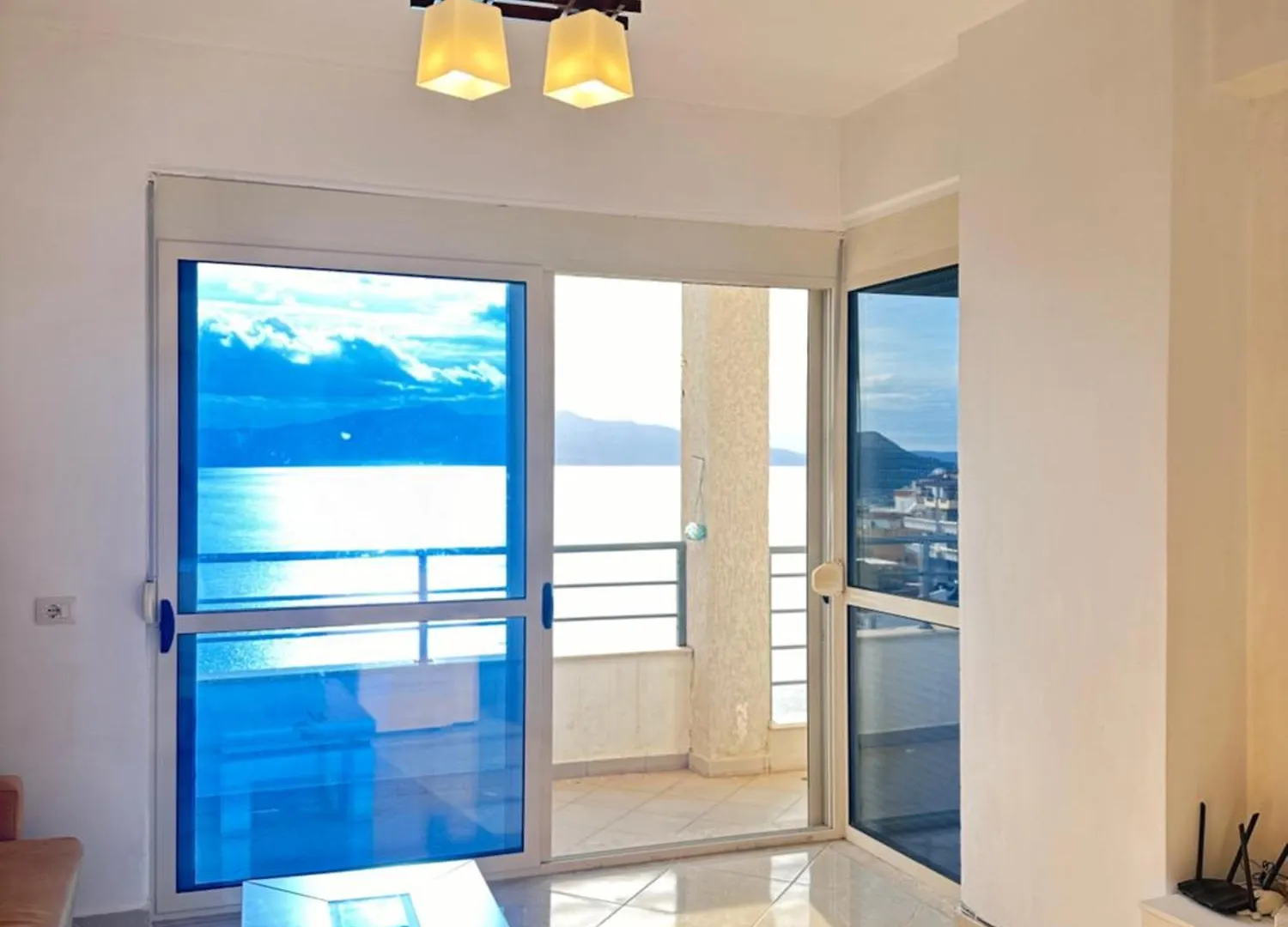 Deep Blue Sea View Apartments Σαράντα
