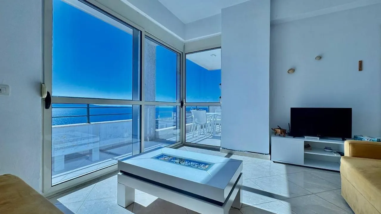 Deep Blue Sea View Apartments Σαράντα