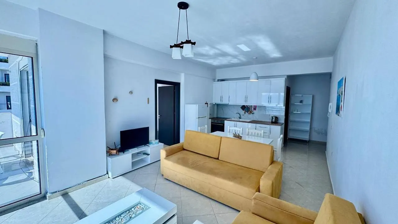 Deep Blue Sea View Apartments Σαράντα